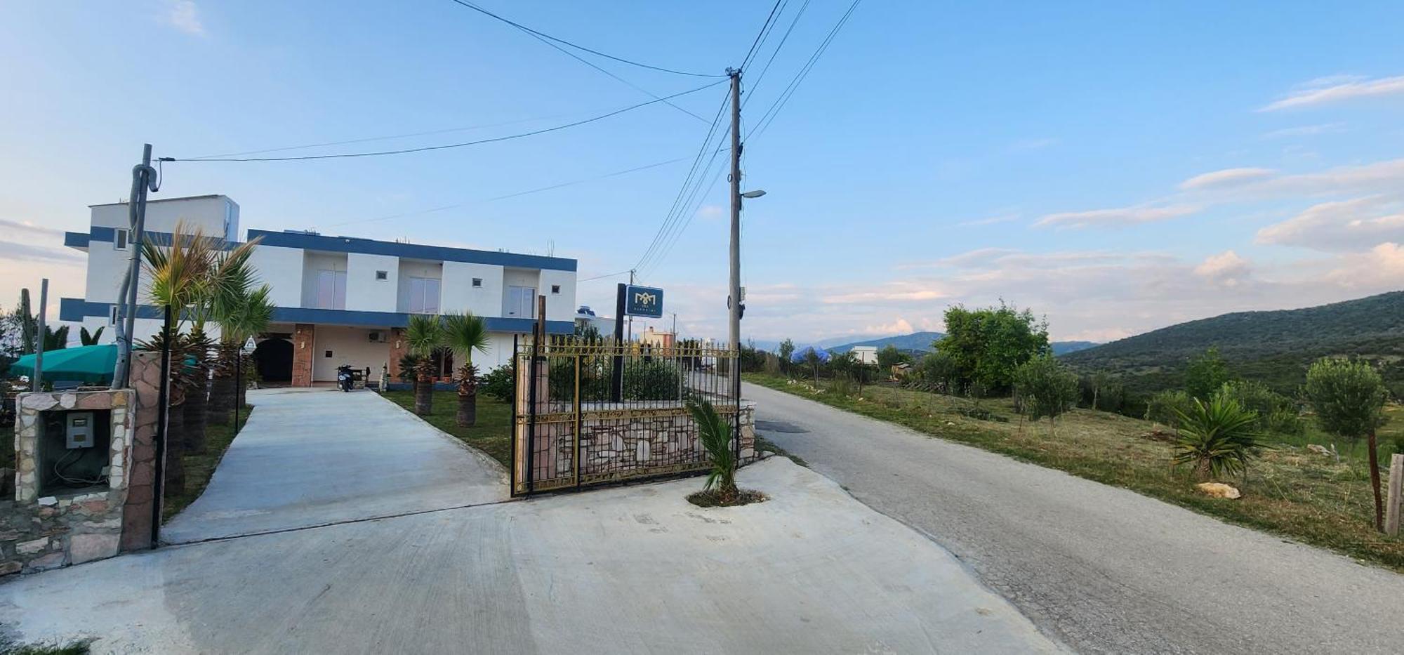 Vila Bashkim คซามิล ภายนอก รูปภาพ